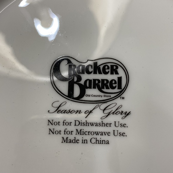 Cracker Barrel Season Of Glory 8.25” Plate! - Picture 3 of 3